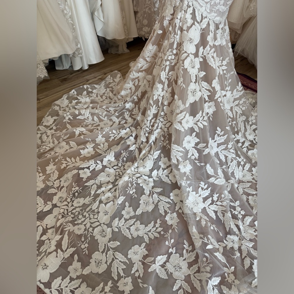 Zella- Ricca Sposa - Picture 5 of 5